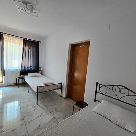 Z Villa Bukarest Kültér fotó
