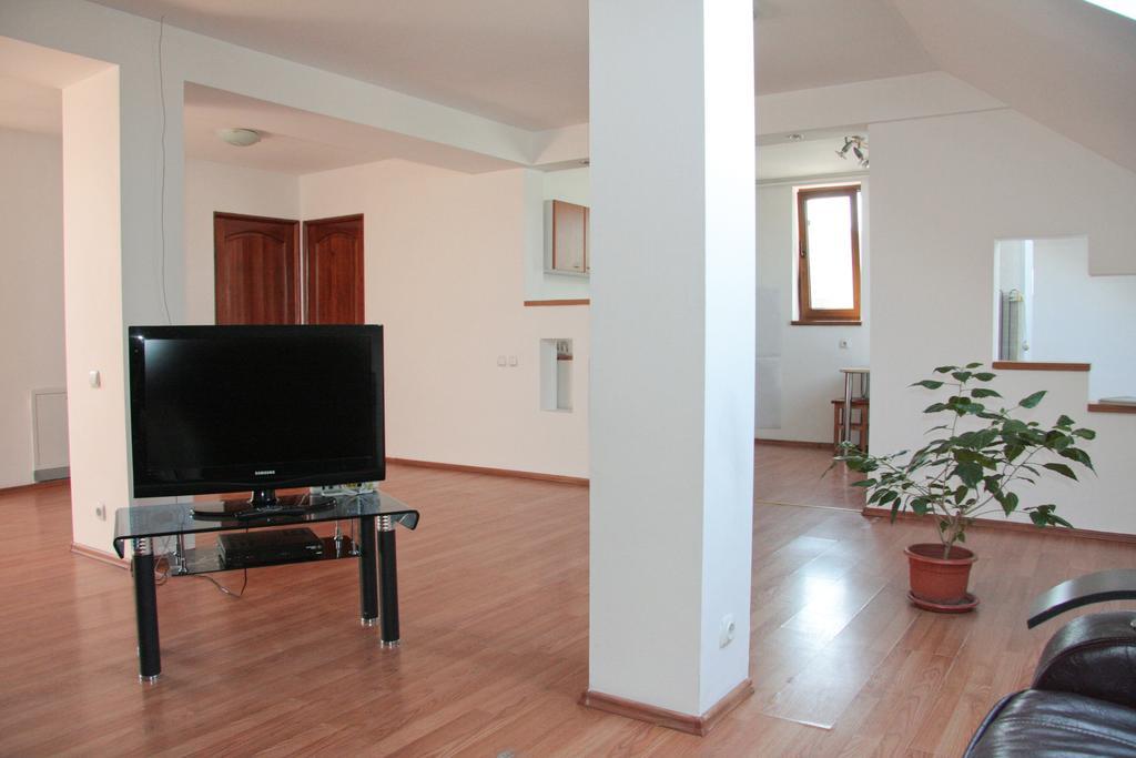 Z Villa Bukarest Kültér fotó